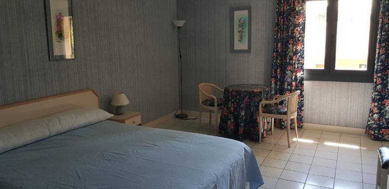 Hotel Village Club D' Yravals
