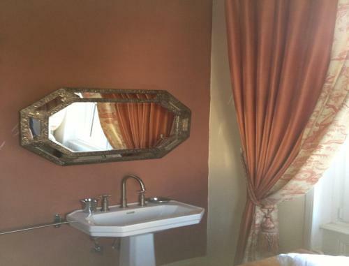 Bed & Breakfast Peonia At Home - Maison D'h�tes D'exception