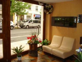 Hotel Revotel