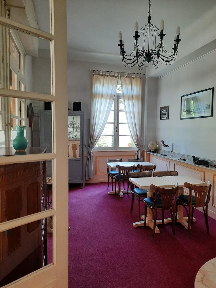 Hotel Hostellerie De La Roseraie