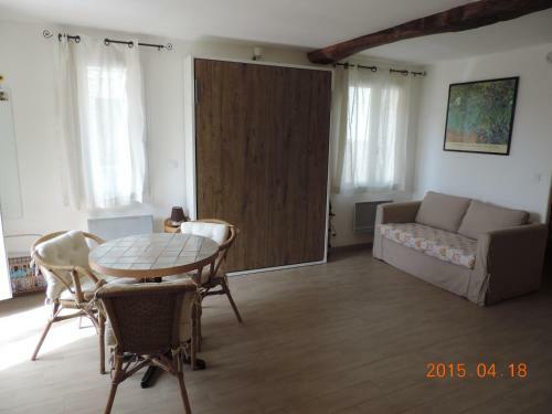 Apartamentos Les Cigales D'estoublon