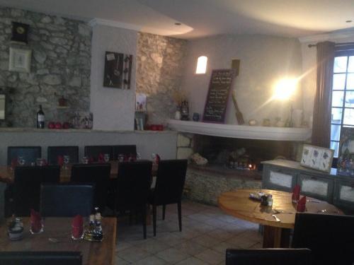 Hotel Le Clos Des Ar�mes