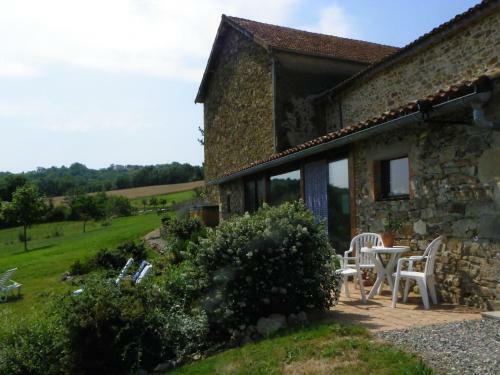 Bed & Breakfast G�tes & Chambres D'h�tes Peyrecout