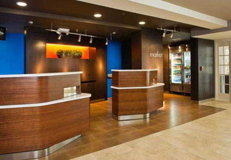 Hotel Courtyard Tinton Falls Eatontown
