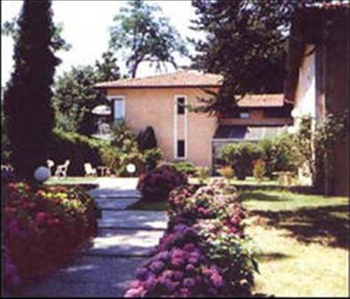 Hotel H�tel Studios Les Acacias