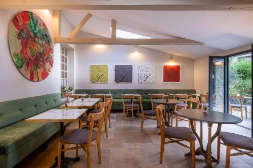 Hotel H�tel De Biencourt