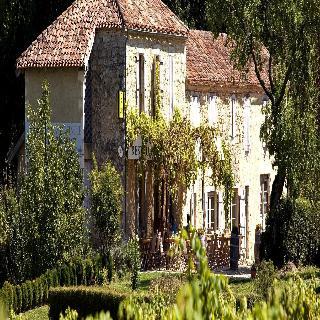 Hotel Logis L'auberge De Larressingle