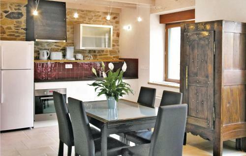 Holiday Home Ploneour Lanvern *iii *