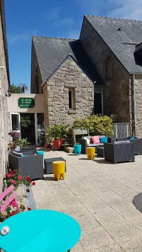 Hotel La Roche Du Marais