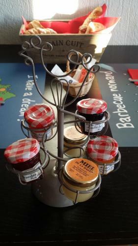 Hotel La Roche Du Marais