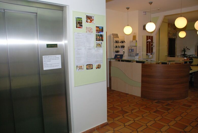 Hotel H�tel Restaurant Aux Deux Roses