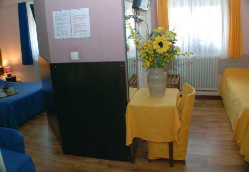 Hotel H�tel Restaurant Aux Deux Roses