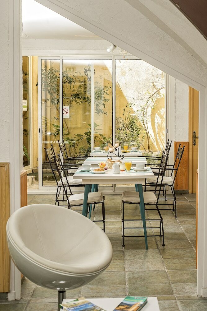 Hotel La Tour De L'horloge