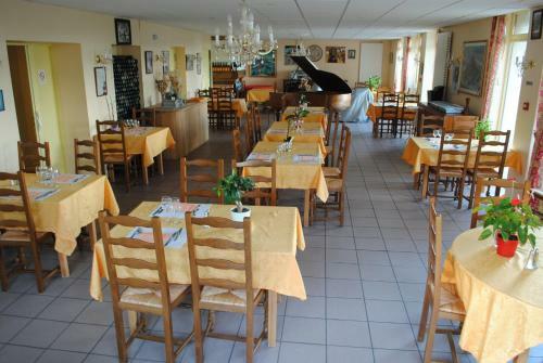 Hotel L'hostellerie Des Lacs