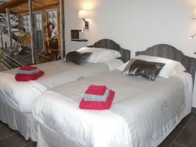 Bed & Breakfast Chambres D'h�tes Au Domaine Des Maynardes