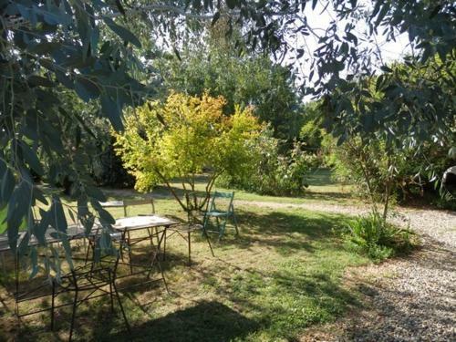 Bed & Breakfast Chambres D'h�tes Au Domaine Des Maynardes