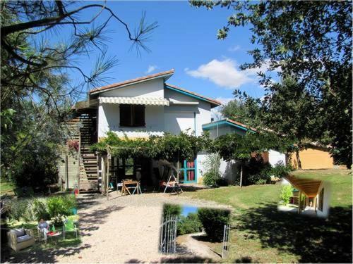 Bed & Breakfast Chambres D'h�tes Au Domaine Des Maynardes
