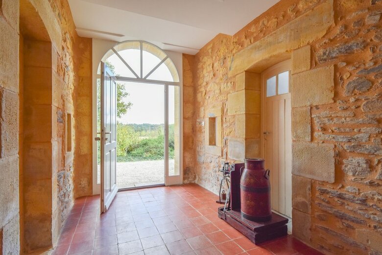 Hotel Domaine D'essendi�ras