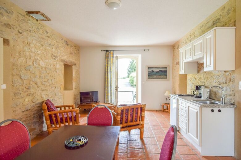 Hotel Domaine D'essendi�ras