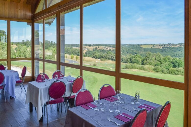 Hotel Domaine D'essendi�ras