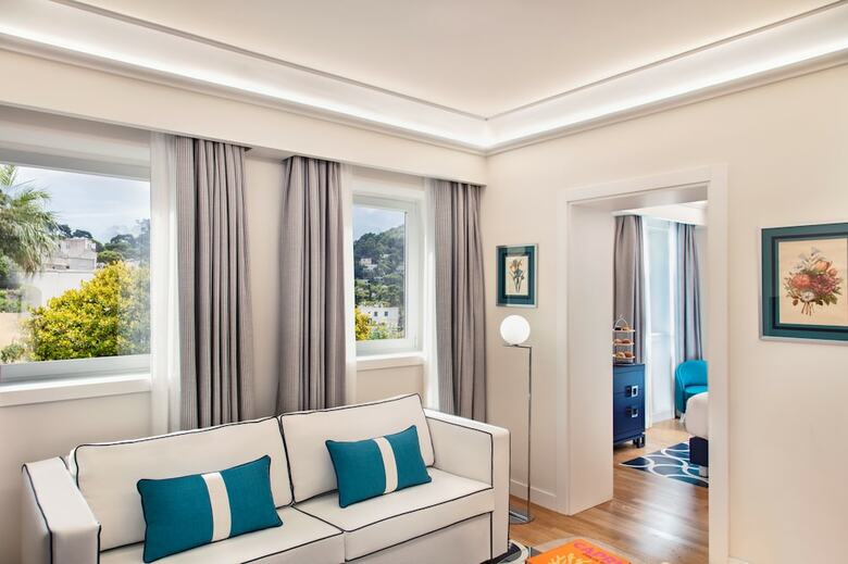 Hotel A Pazziella