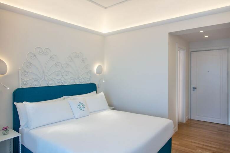 Hotel A Pazziella