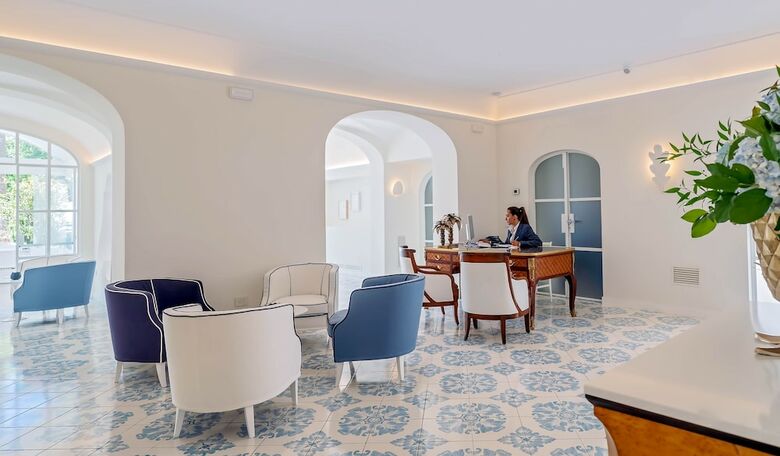 Hotel A Pazziella