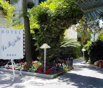Hotel A Pazziella