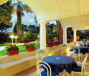 Hotel A Pazziella