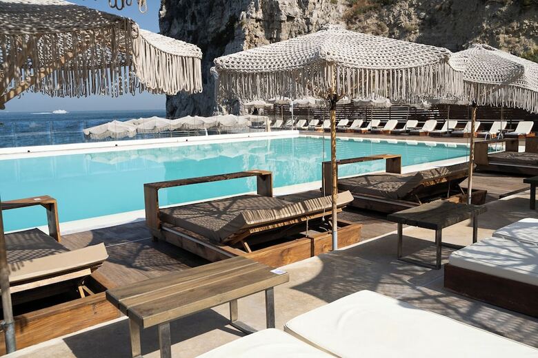 Hotel Maya Beach Resort