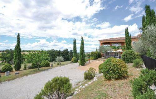 Holiday Home Visan With Mountain View 426