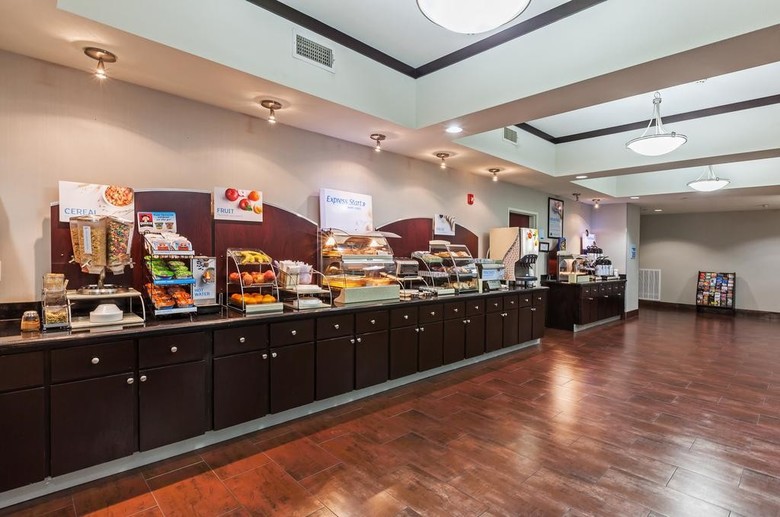 Hotel Holiday Inn Express & Suites Cleveland