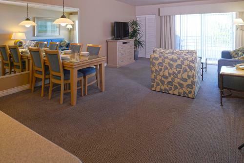 Hotel Riviera Shores Resort