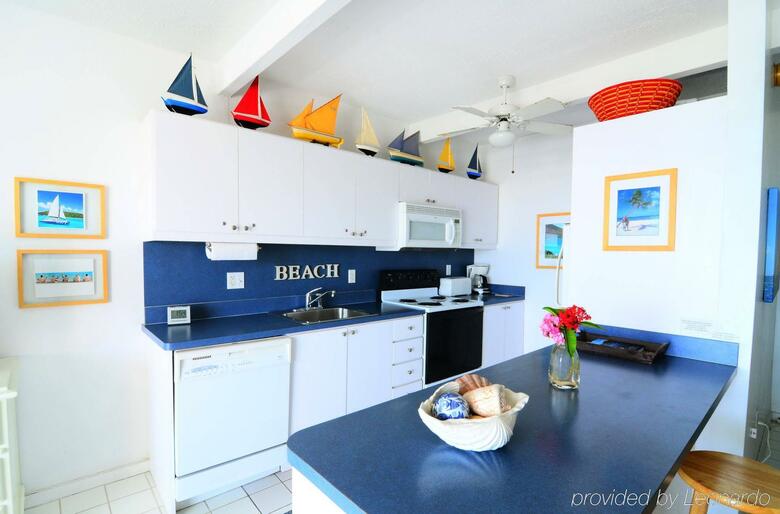 Hotel Secret Harbour Beach Resort