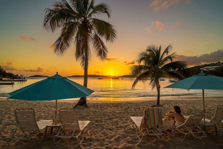 Hotel Secret Harbour Beach Resort