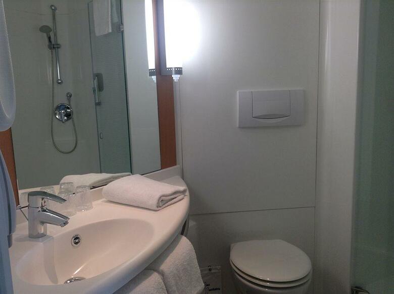 Hotel Ibis Rennes Centre Gare Sud