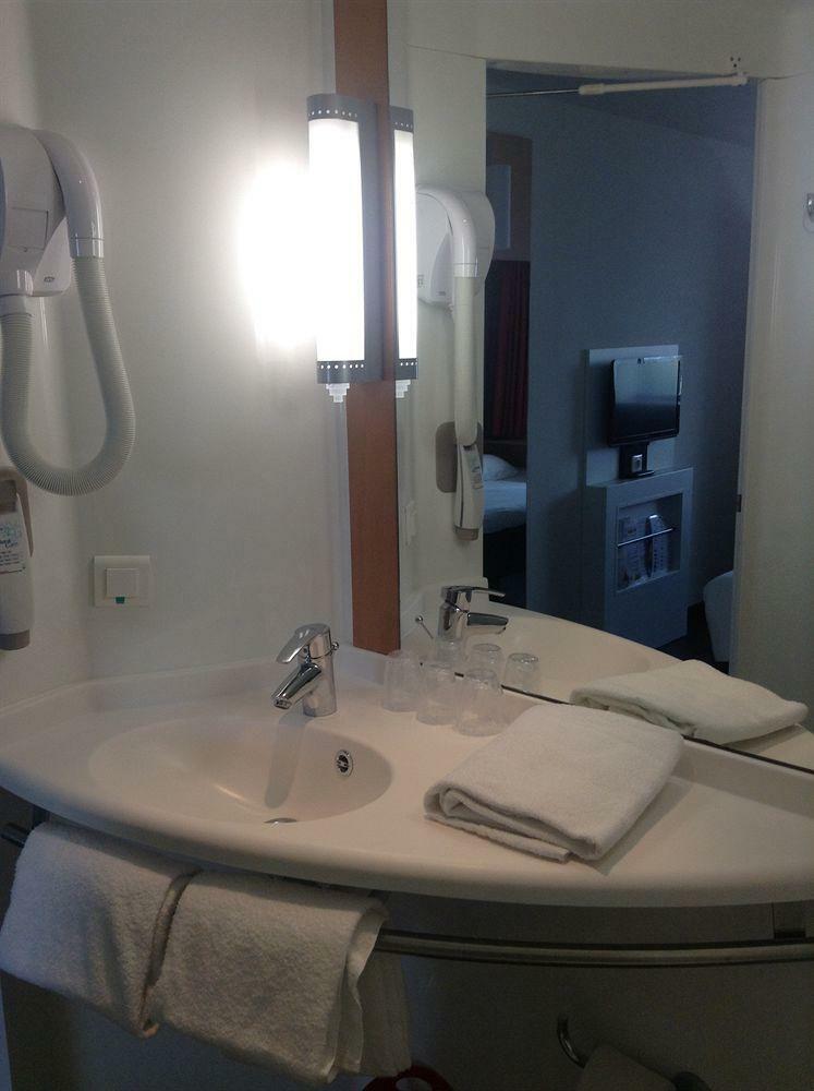 Hotel Ibis Rennes Centre Gare Sud