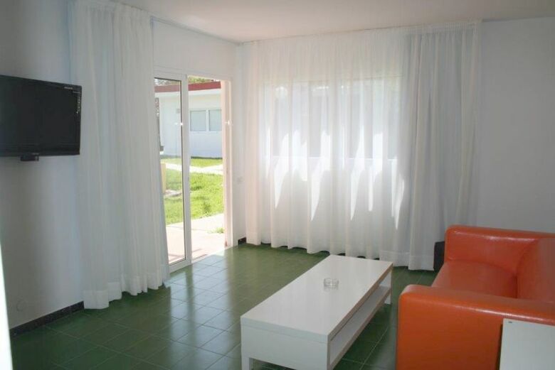 Hotel Los Tucanes Gay