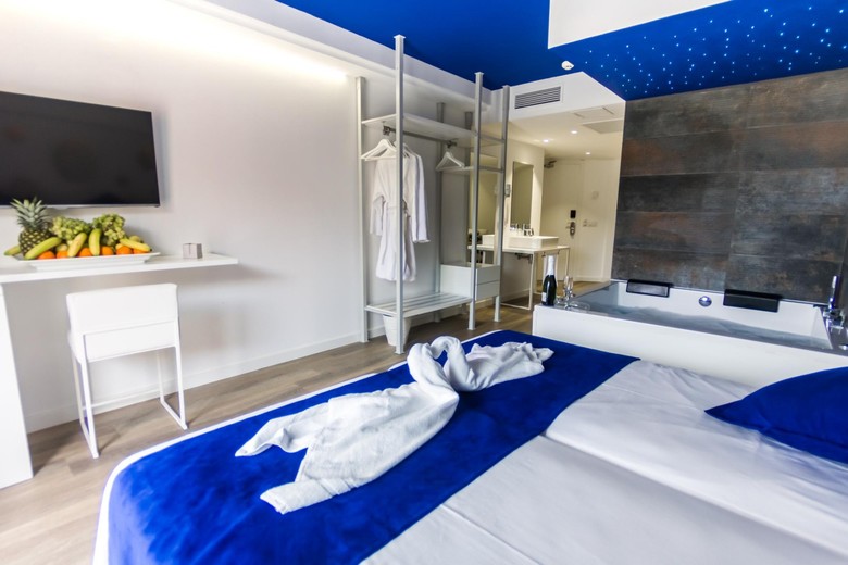 Sensity Chillout Hotel Triton Beach