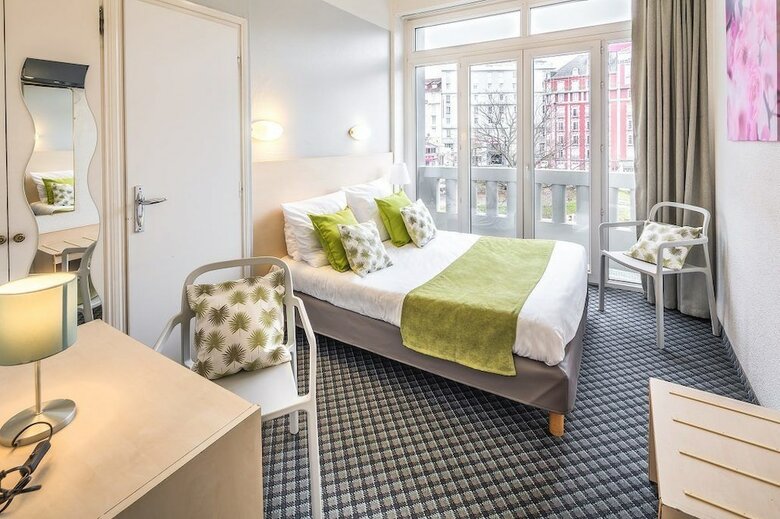 Hotel H�tel Notre Dame De France