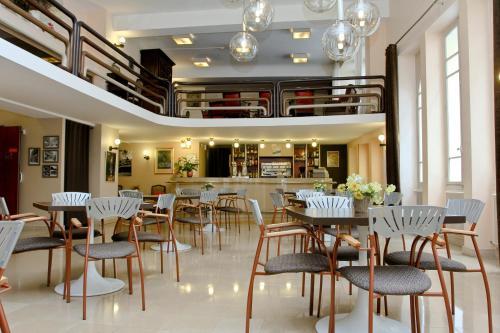 Hotel H�tel Saint S�bastien