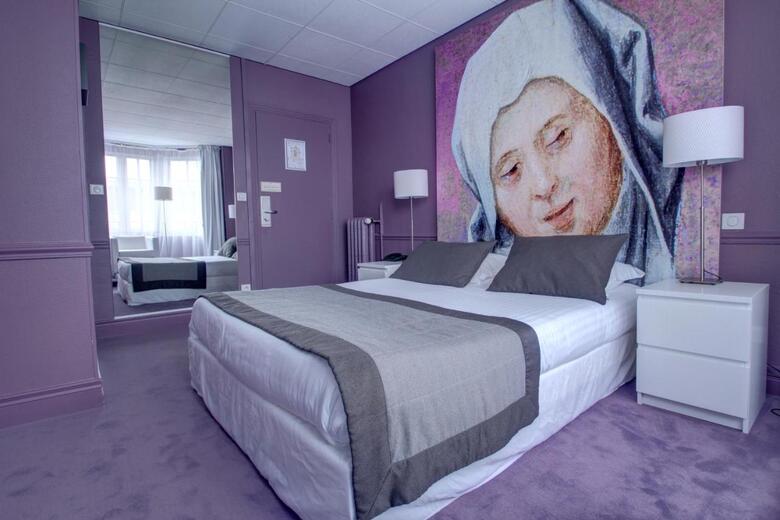 Cecyl Hotel