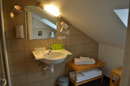Hotel H�tel-restaurant La Porte Saint Pierre