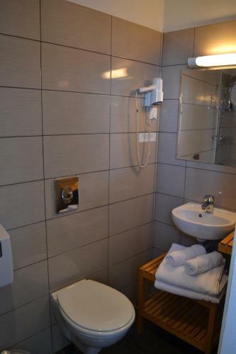 Hotel H�tel-restaurant La Porte Saint Pierre