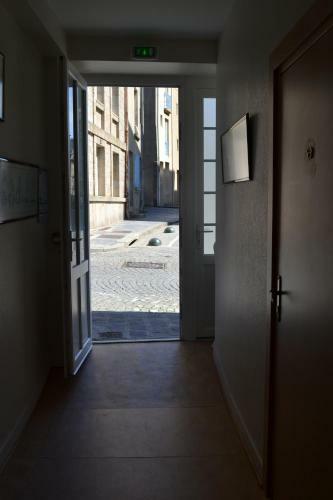 Hotel H�tel-restaurant La Porte Saint Pierre