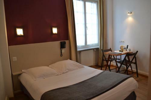 Hotel H�tel-restaurant La Porte Saint Pierre