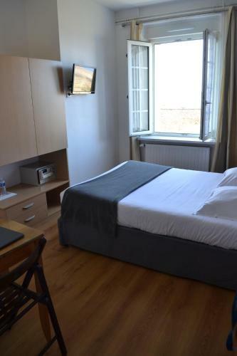 Hotel H�tel-restaurant La Porte Saint Pierre