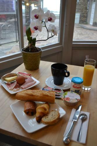 Hotel H�tel-restaurant La Porte Saint Pierre