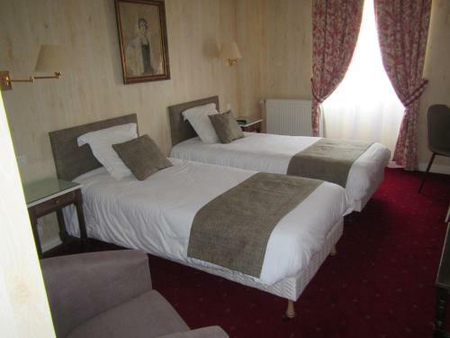 Hotel H�tel Le D'avaugour - Logis