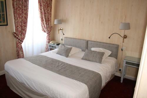 Hotel H�tel Le D'avaugour - Logis